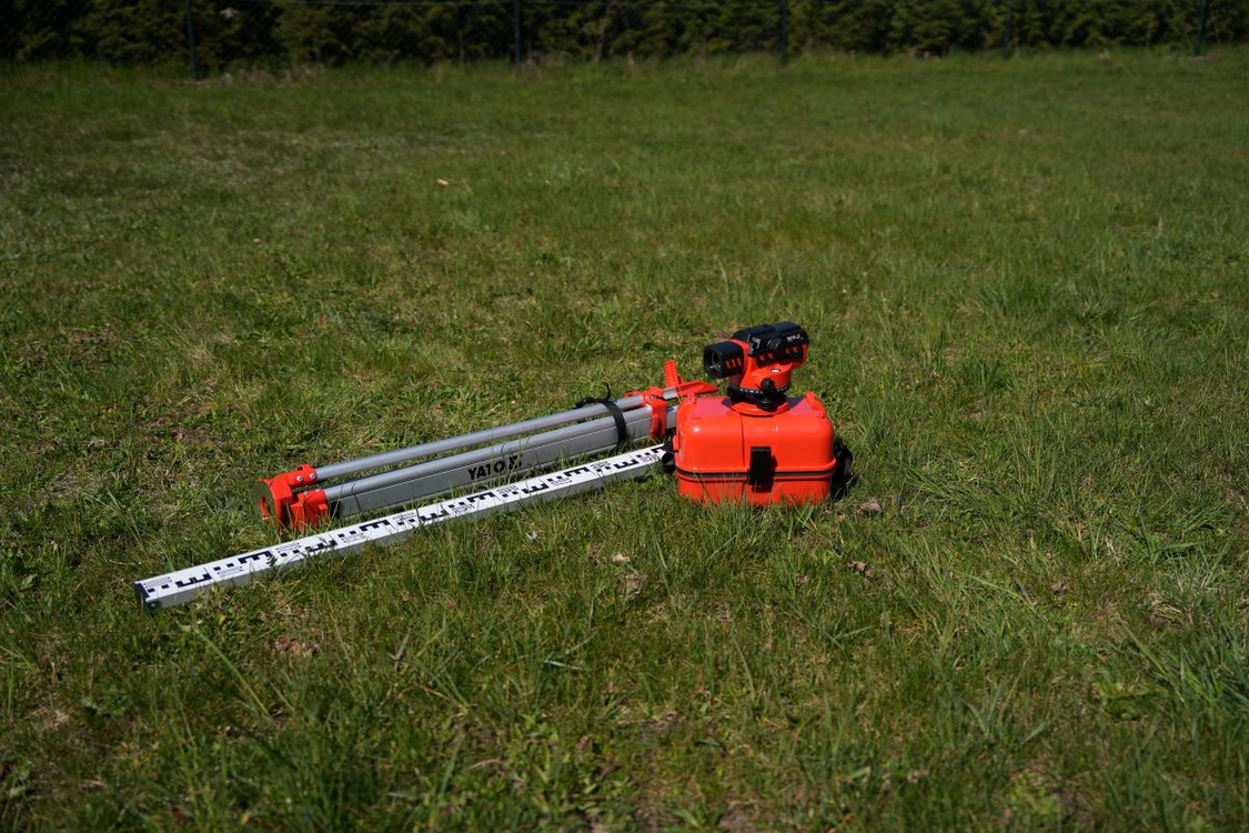 NIVELĂ OPTICĂ 32X + STATIV + TREPIED YATO YT-30553 , 100 M