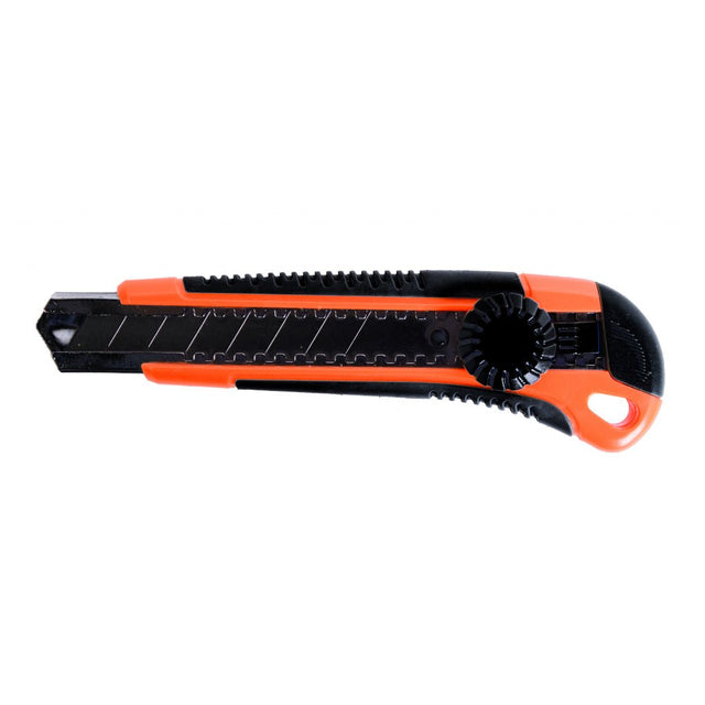 GADGET Cutter cu sina metalica 18mm GD Carcasa cauciucata cu forma ergonomica Suportul lamelor din metal Gadget - scule electrice si unelte profesionale - BricoMart