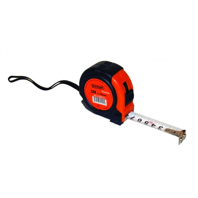 GADGET Ruleta cauciucata 19mm x 5.0m GD Acoperire protectoare din cauciuc Mecanism de blocare Varf magnetic Gadget - scule electrice si unelte profesionale - BricoMart