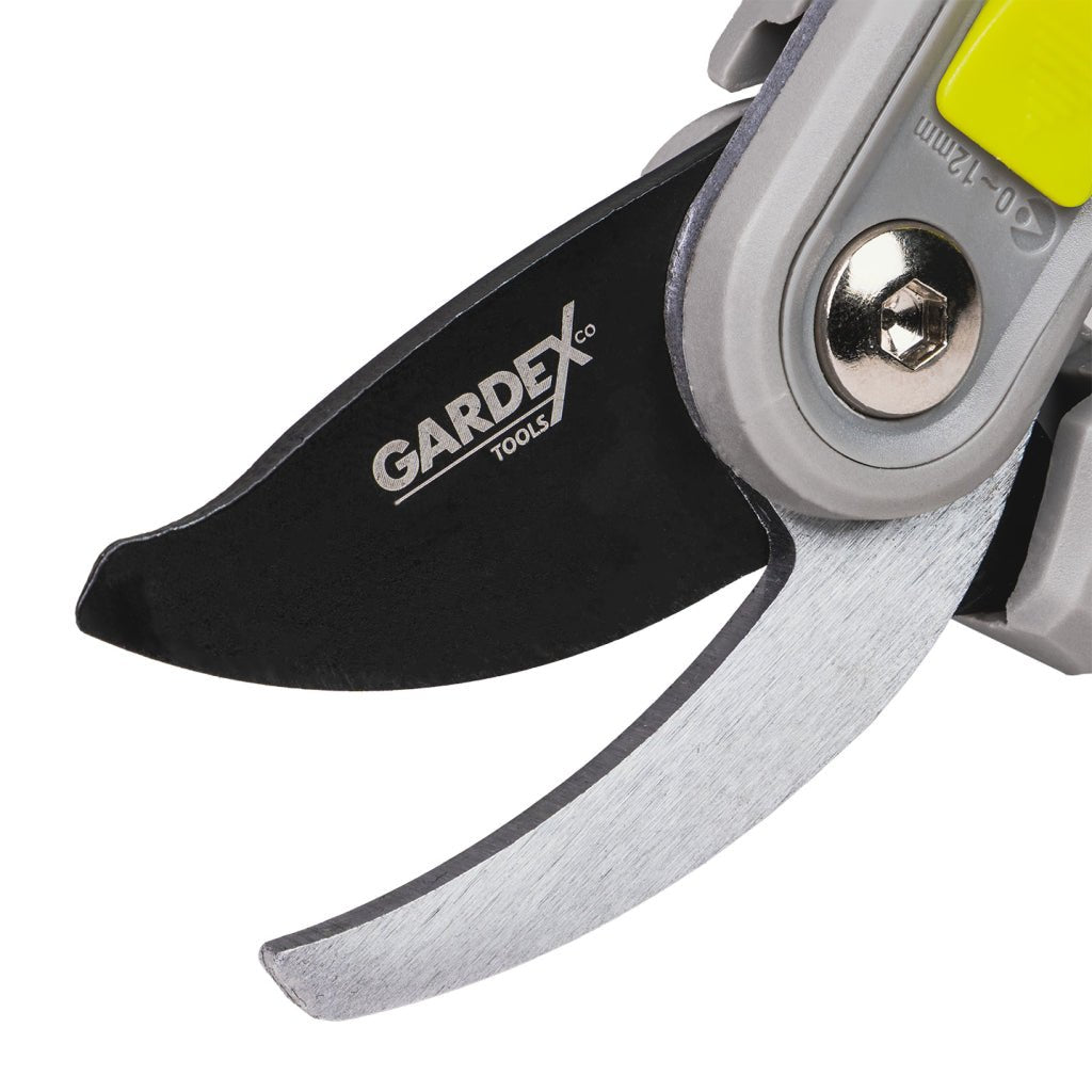 GARDEX Foarfeca pomi CULTURE GX Lame din oțel japonez SK5 călit Lame acoperire cu teflon Mânere cauciucate TPR pentru confort suplimentar Foarte ușoară Gardex - scule electrice si unelte profesionale - BricoMart
