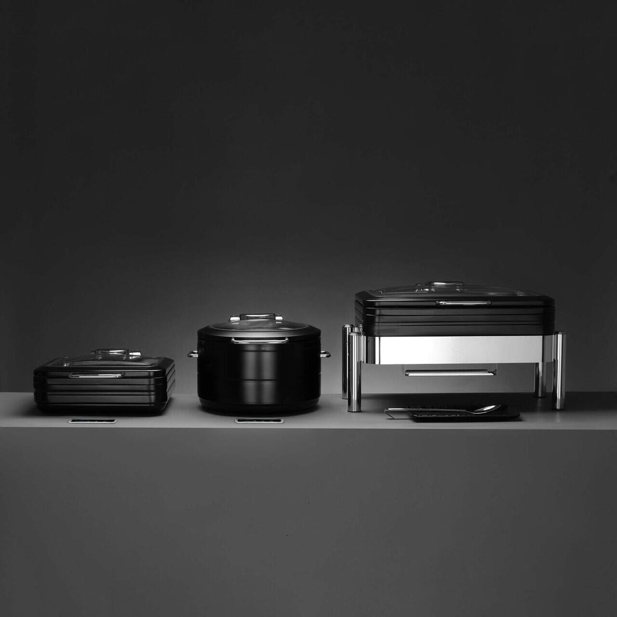 Încălzitor cu inducție cu capac din sticlă De Luxe Black, GN 2/3 Fine Dine