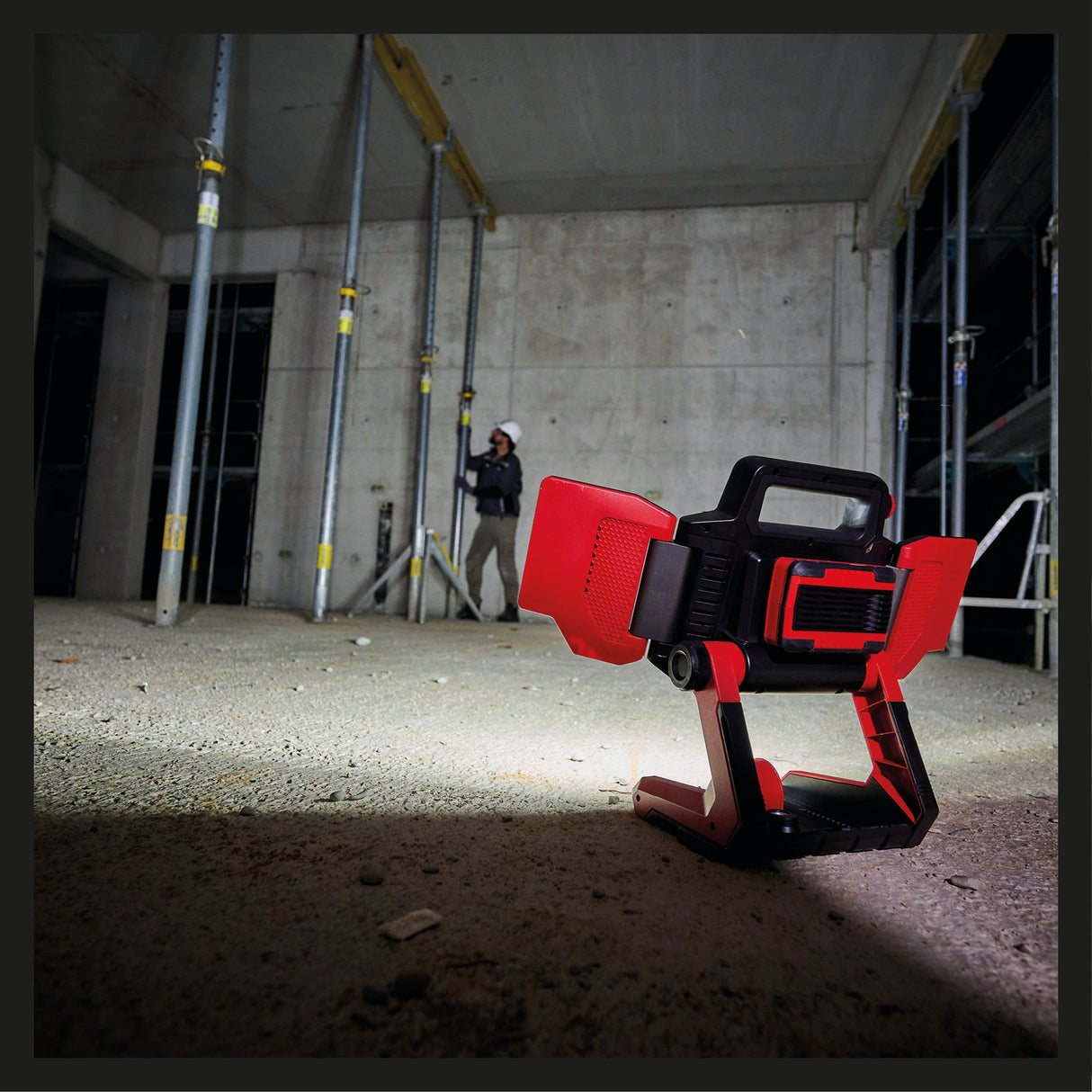 Lanterna fara fir Einhell TP - CL 18/3000 Li - Solo - Softgrip BricoMart - scule electrice si unelte profesionale - BricoMart