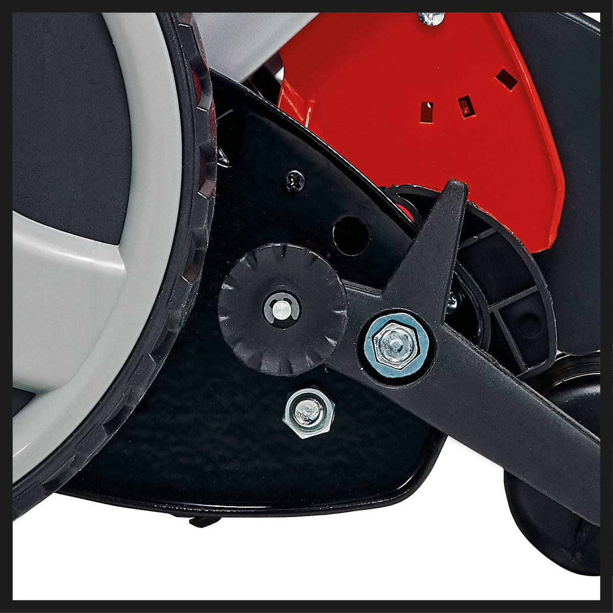 Masina de tuns iarba pe acumulator Einhell GE - HM 18/38 Li - Solo PXC, ax de tuns iarba montat pe rulmenti cu bile, cu 5 lame din otel slefuite cu precizie, livrata fara acumulator sau incarcator Einhell - scule electrice si unelte profesionale - BricoMart