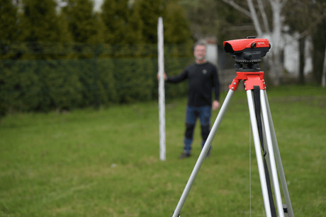 NIVELĂ OPTICĂ 32X IP66 + STATIV+ TREPIED YATO YT - 30551 , 110 m YATO - scule electrice si unelte profesionale - BricoMart
