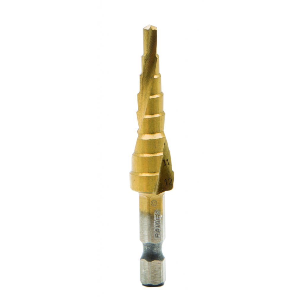 RAIDER Burghiu conic in trepte HEX 1/4" HSS + TIN ø4 - 12mm HEX 1/4 "Coada prindere Frecare redusa si uzura minima Viteza de gaurire cu 40% mai mare Varf cu autocentrare Raider - scule electrice si unelte profesionale - BricoMart