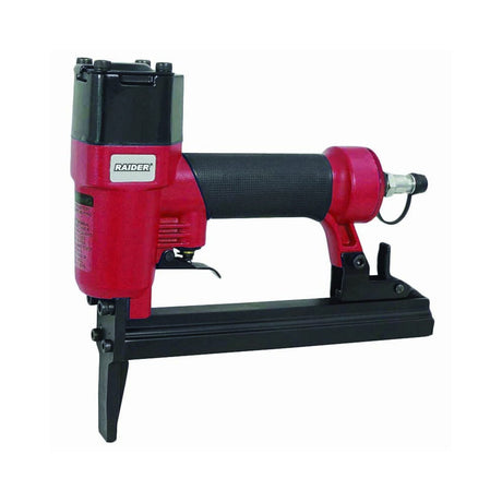 RAIDER Capsator pneumatic capse 4 - 16x9.1x0.7mm RD - AS03 Maner ergonomic Varf lung Cutie de depozitare Raider - scule electrice si unelte profesionale - BricoMart