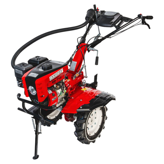 RAIDER Motocultor 5.2kW (7.0hp) 120cm 2+1 viteze far RD - T13 Motosapa RD - T13 este o mașină puternică și multifuncțională, concepută pentru lucrări eficiente de cultivare a solului î Raider - scule electrice si unelte profesionale - BricoMart