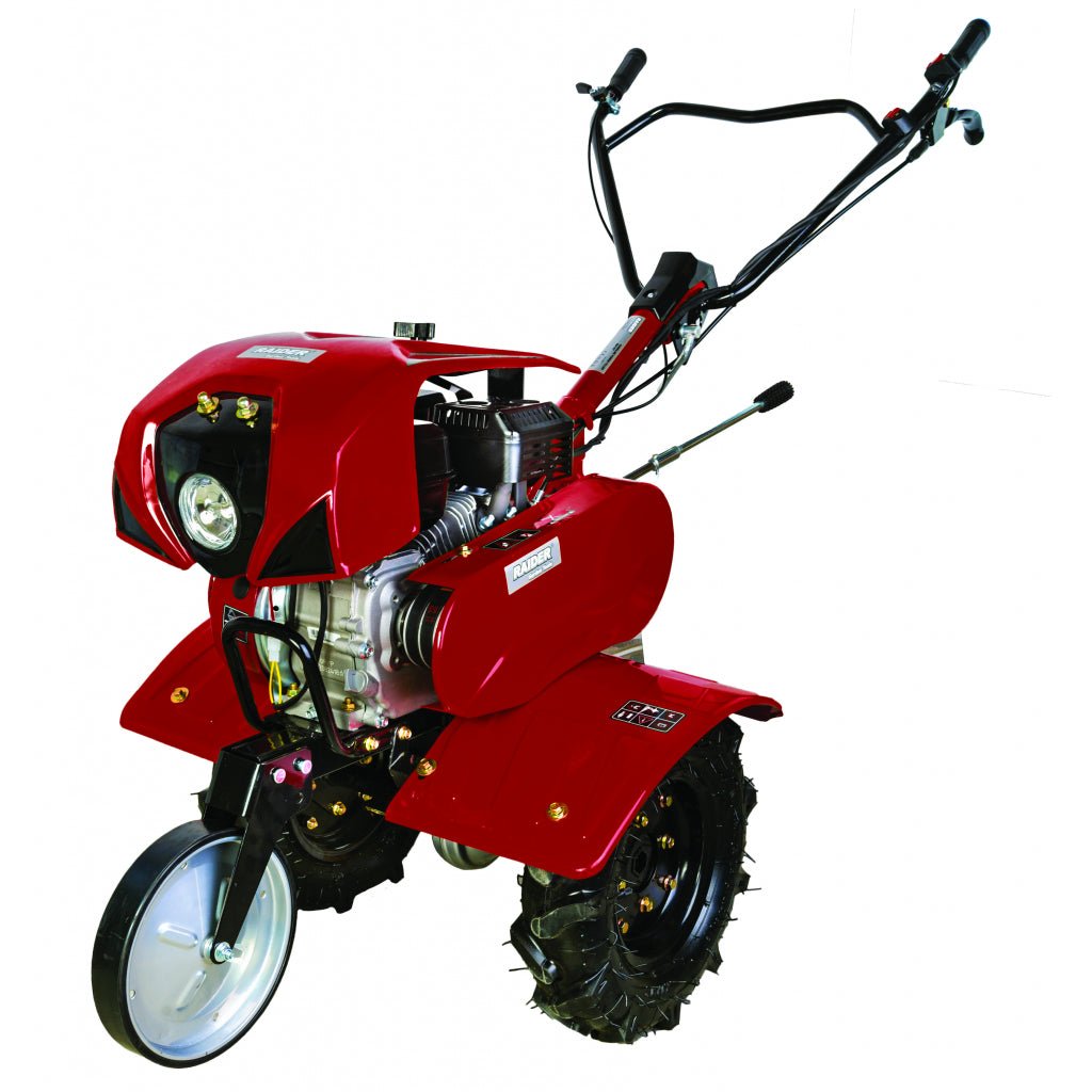 RAIDER Motocultor 7 CP, 2+1 viteze cu accesorii si far RD - T07 Cutie de viteze cu 2 trepte inainte si 1 treapta inapoi Far Roti de cauciuc Manere ergonomice pentru lucru confortabil Raider - scule electrice si unelte profesionale - BricoMart