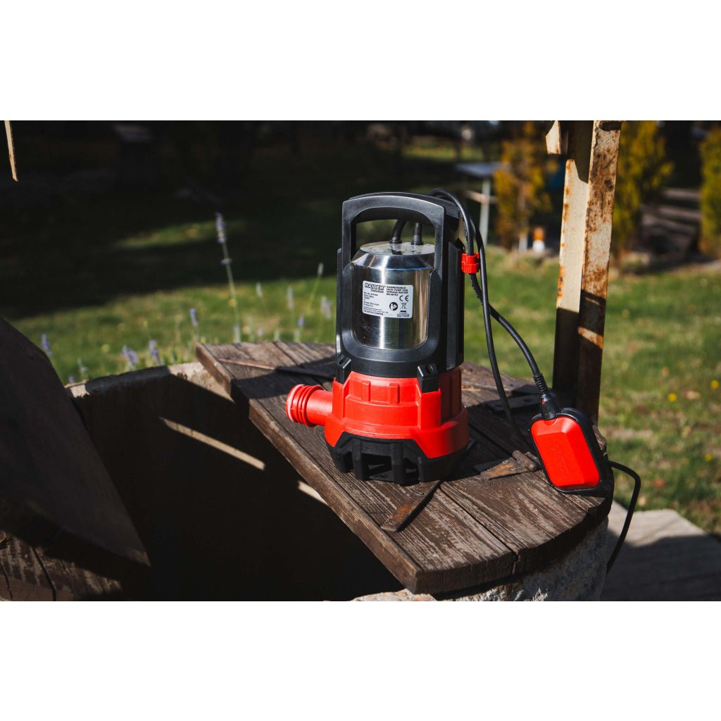 RAIDER Pompă submersibilă 1100W 1" 333L/min 9m INOX RD - WP62 Putere de 1100W pentru pomparea eficientă și rapidă a cantităților mari de apă Debit de 333 l/min (19.980 l/h): debitul Raider - scule electrice si unelte profesionale - BricoMart