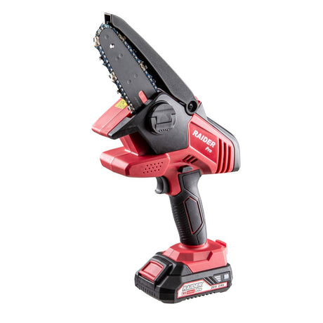 RAIDER R20 Ferastrau electric cu lant 120mm 1x2Ah RDP - CGP20 Design modern care încorporează un mâner auxiliar confortabil cu un strat anti - alunecare din cauciuc moale Buton pentru Raider - scule electrice si unelte profesionale - BricoMart
