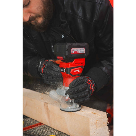 RAIDER R20 Freza electrica 8mm 12000 - 30000min - 1 RDP - CER20 R20 RDP - CER20 R20 este compatibilă cu freze cu coadă de 8 mm, având o gamă de turații între 12.000 și 30.000 rpm pentru ajus Raider - scule electrice si unelte profesionale - BricoMart