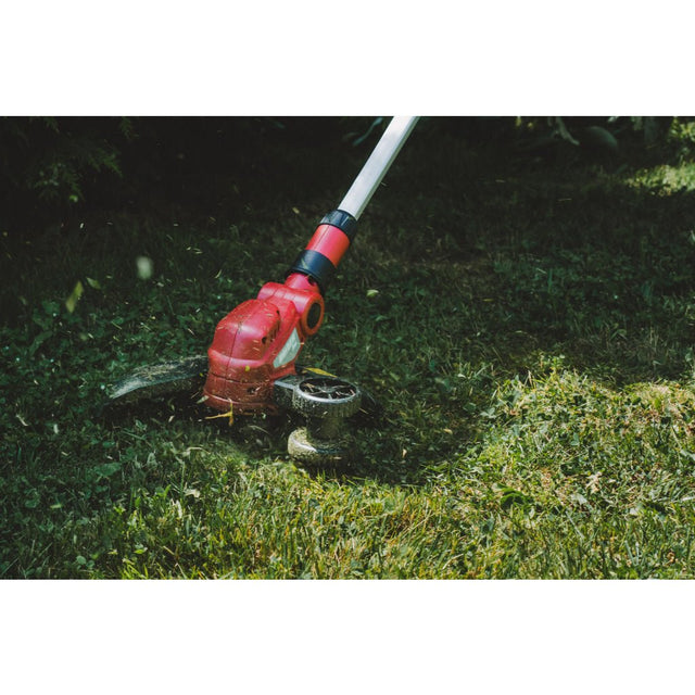 RAIDER R20 Trimmer gazon 25cm Al Solo RDP - YGT20 "RDP - YGT20" este potrivit pentru îndepărtarea rapidă și precisă a ierbii și buruienilor de pe gazon, terenuri și zone gr Raider - scule electrice si unelte profesionale - BricoMart